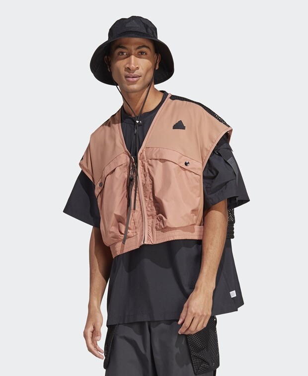 

Функциональный жилет adidas Sportswear, коричневый